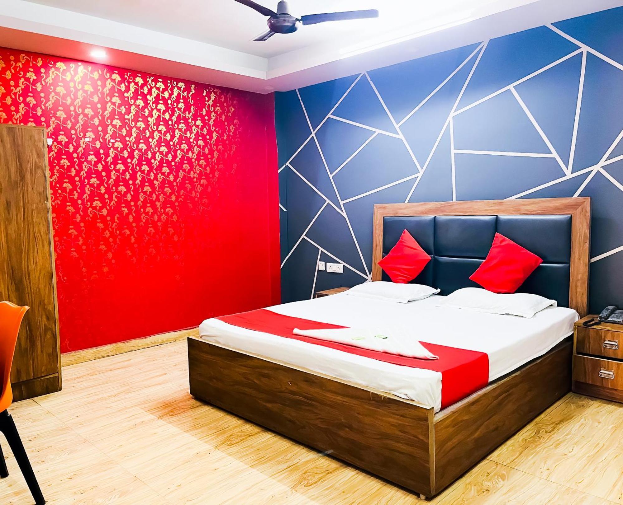 Hotel Deluxe In Sarai Kaley Khan